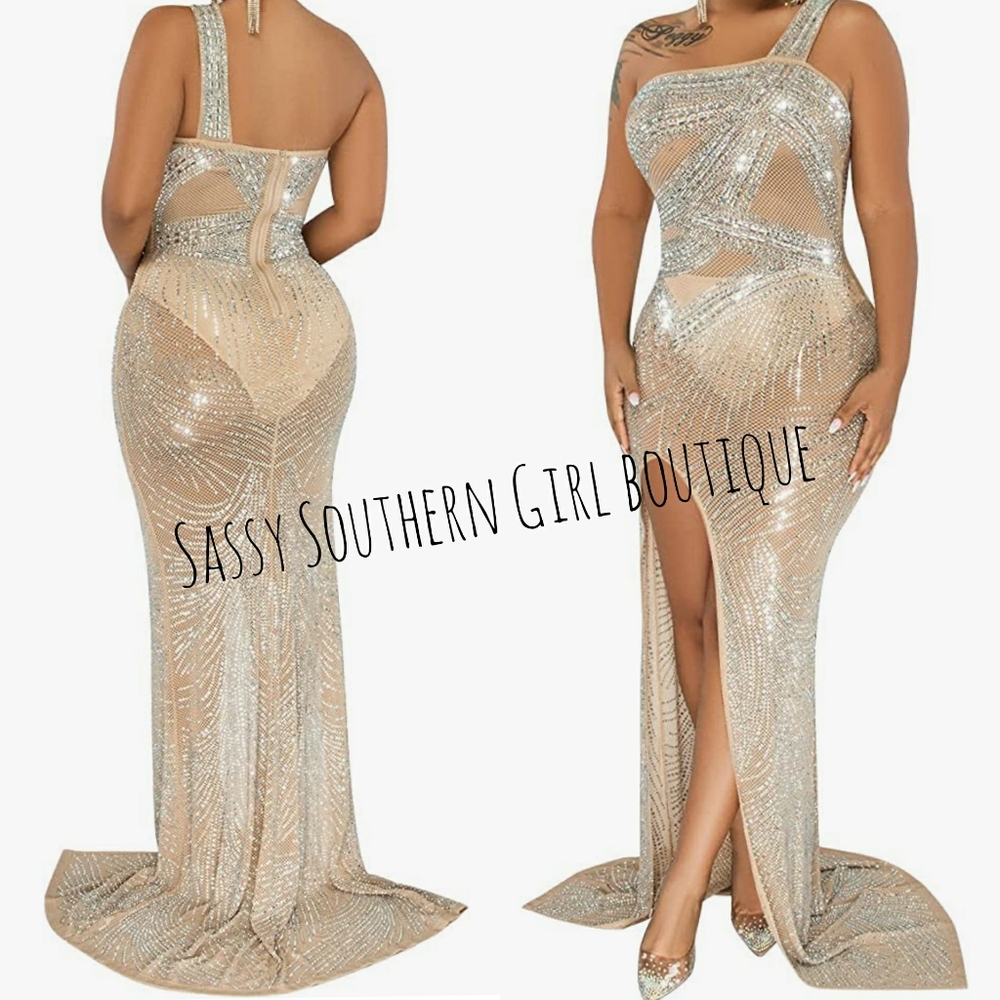🆕⭐ Nude mesh rhinestone maxi dress